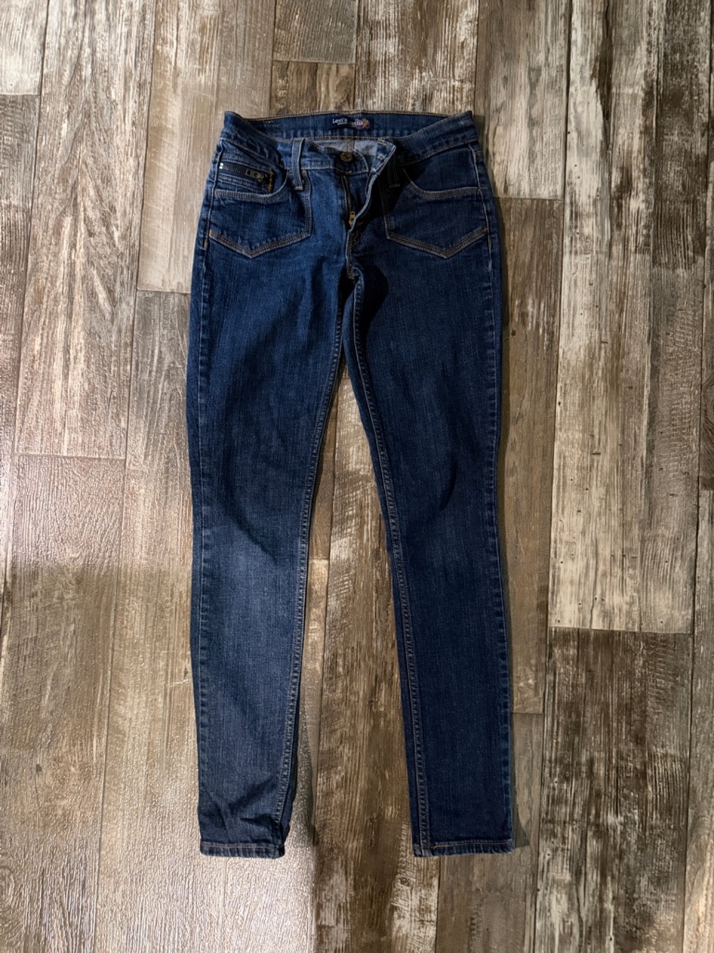 Levi's Women's Dark Blue Skinny Jeans